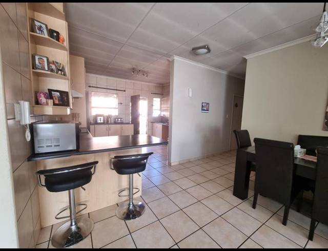 3 BEDROOM CLUSTER FOR SALE IN ELANDSHAVEN